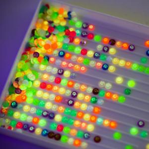 imageGlowinTheDark Round Diamond Painting Bead Glow Drill Blue Single Color 014 1000PCS003